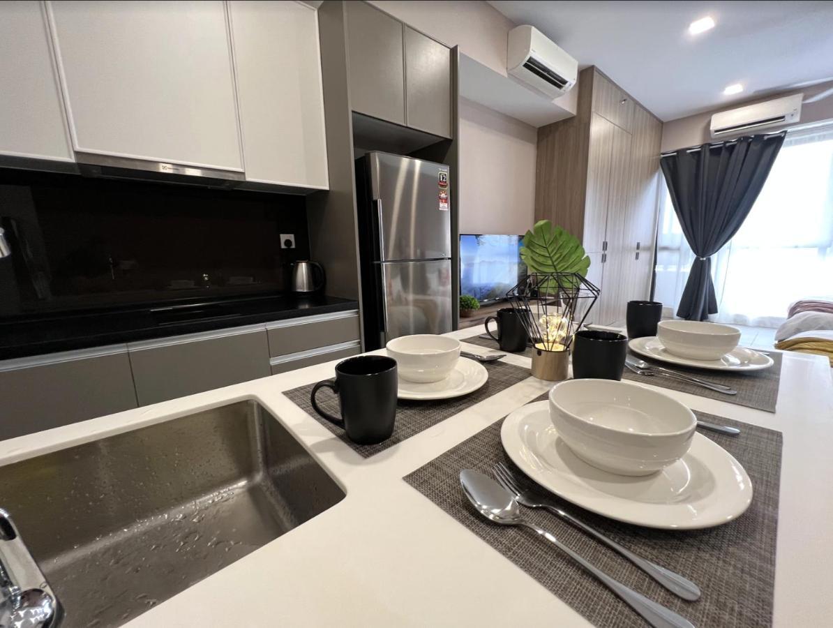 Free Parking # 2 Bed Family Bellsuite - Sepang Klia Kota Warisan Extérieur photo