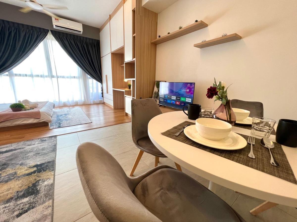 Free Parking # 2 Bed Family Bellsuite - Sepang Klia Kota Warisan Extérieur photo