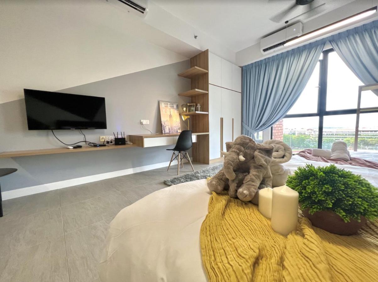 Free Parking # 2 Bed Family Bellsuite - Sepang Klia Kota Warisan Extérieur photo